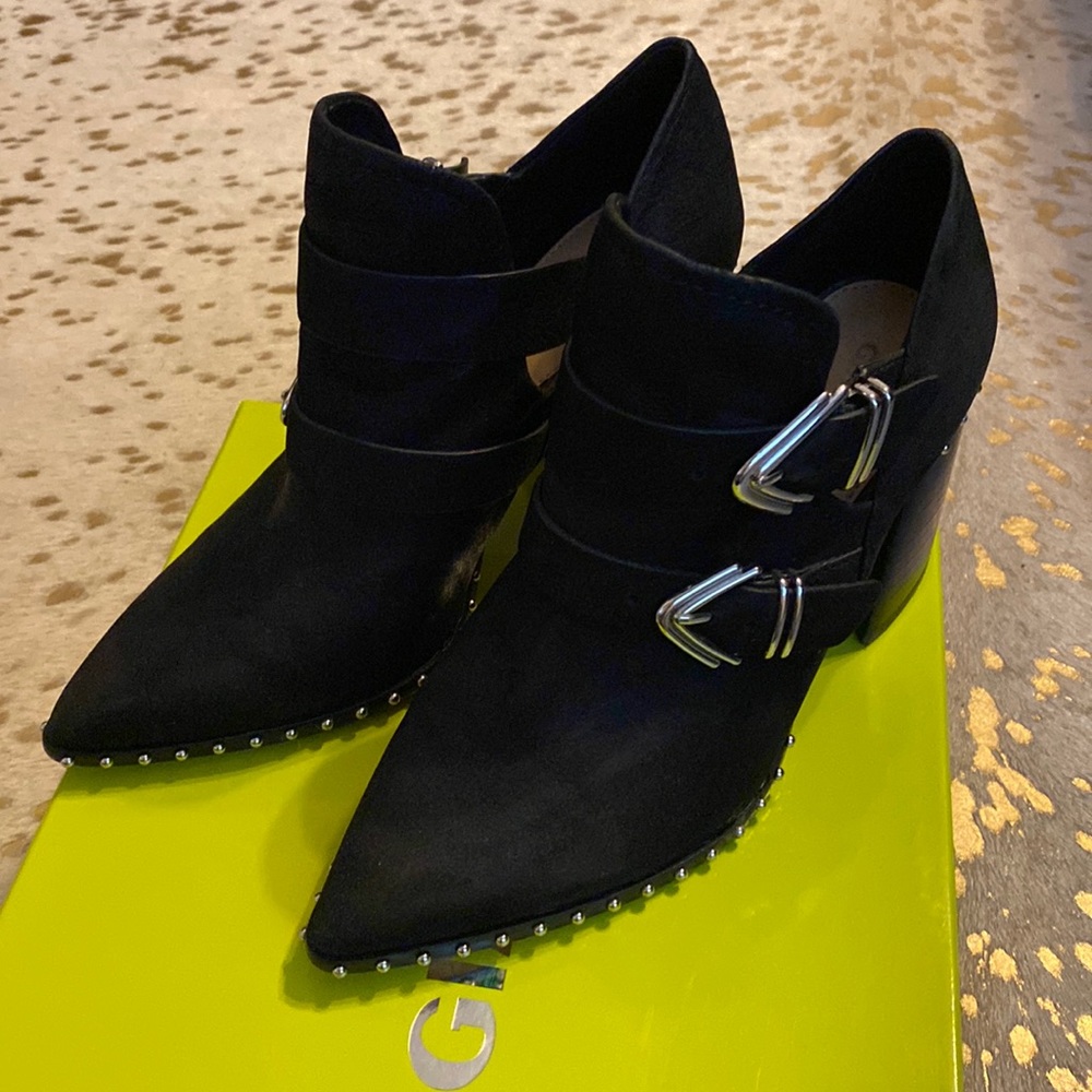 Gianni Bini booties